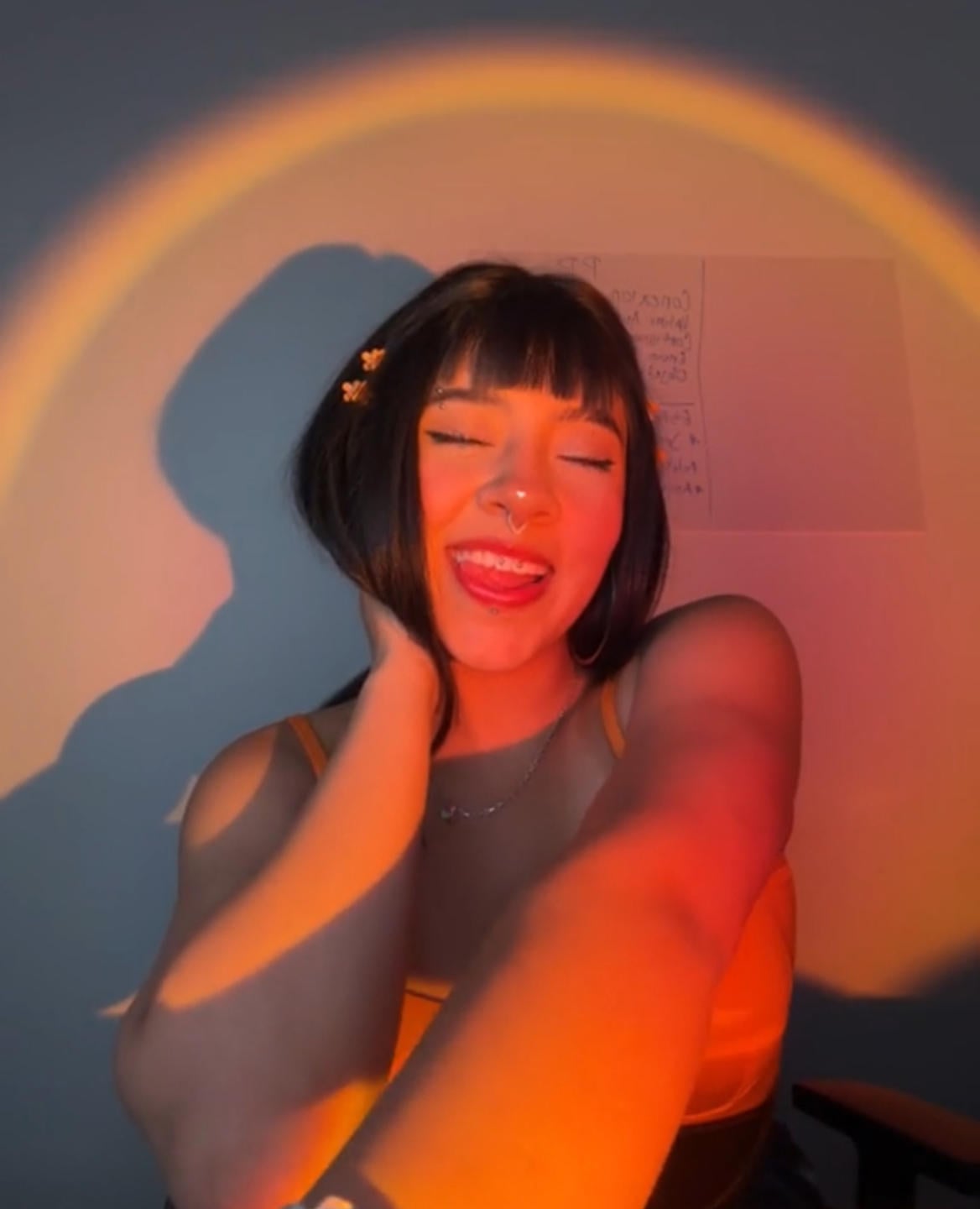 webcam model MiaPresscot from XloveCam webcam model MiaPresscot from XloveCam