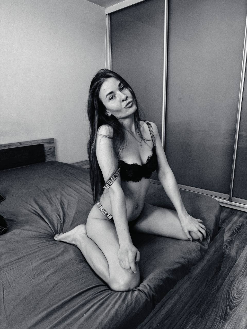 webcam model LumiEmma from XloveCam webcam model LumiEmma from XloveCam