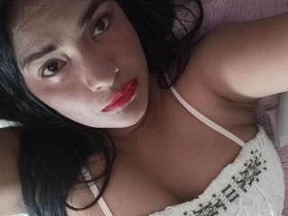 ArianithaXox Webcam Porno Live - Photo 6/21