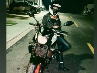 KimmyK Seins Show XXX en Direct - Photo 17/21