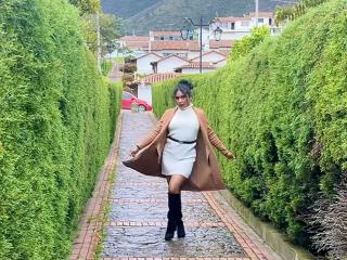 SophieSonyas Blowjob XXX Cams - Photo 20/21