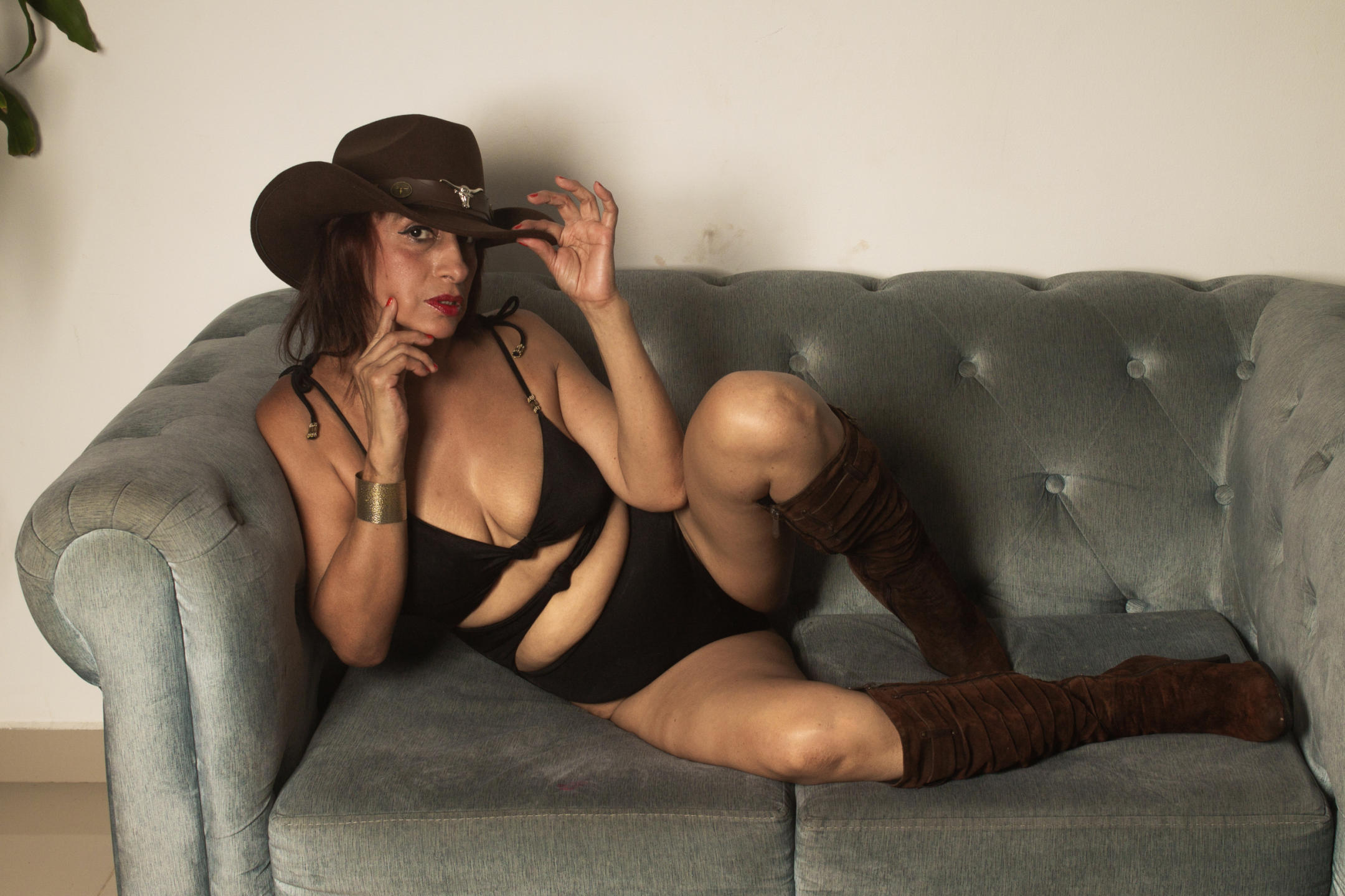 webcam model RebecaMonnique from XloveCam webcam model RebecaMonnique from XloveCam
