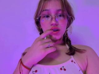 ElodieGardner Seins Liveshow - Photo 4/21