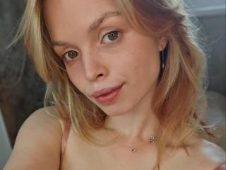 Sinteas Blowjob XXX Cams - Photo 14/21