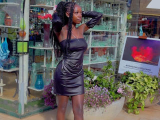 Photo of EbonyAngel-hot