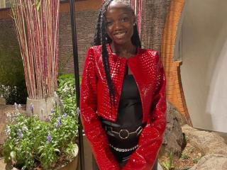 Photo of EbonyAngel-hot