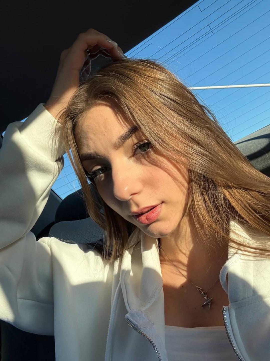 webcam model LesterKassner from XloveCam webcam model LesterKassner from XloveCam