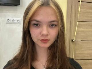 Watch CatherinBonson Live on XLoveCam