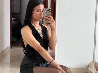 NiaWhitee Image Gallery