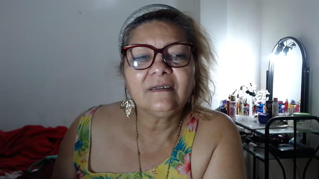 webcam model MujerCaliente69 from XloveCam webcam model MujerCaliente69 from XloveCam