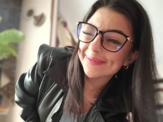 AnntonellaWatson Webcam Porno Live - Photo 8/21