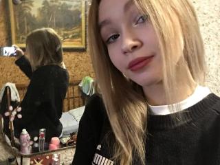 AnnamaeSvehla Webcam Porno Live - Photo 8/20