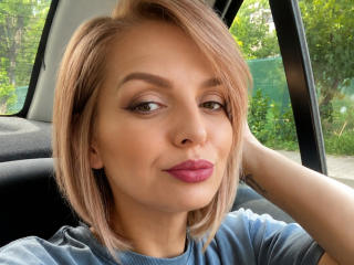 DouceAmelia Amateur Live Webcam - Photo 4/21