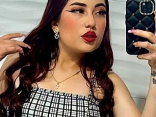 MeganCherryOne Hot Liveshows - Photo 18/21