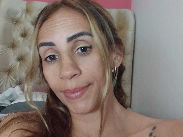 AmberMoorex — live cam photo 5
