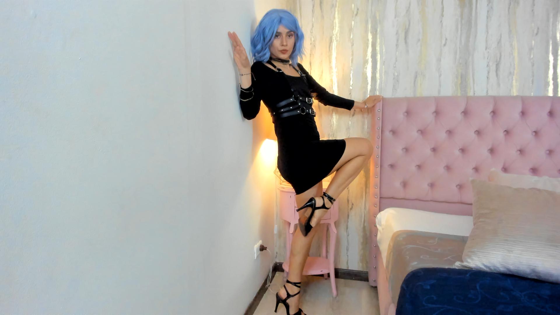webcam model LilaaSalmon from XloveCam webcam model LilaaSalmon from XloveCam