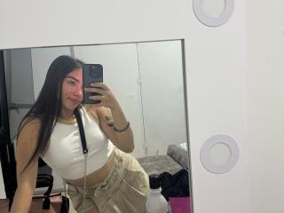 SharonKlart Blowjob XXX Cams - Photo 18/21