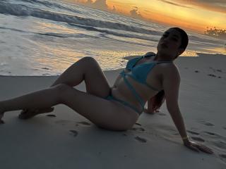 MeganCherryOne Hot Liveshows - Photo 9/21