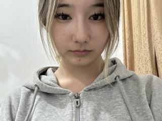 Watch  AmieeShibata live on XLoveCam