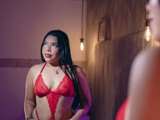 AdrianaPaul Webcam Porno Live - Photo 5/21