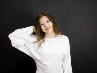 Watch KateLoving Live on XLoveCam