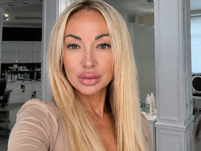 MysteryLaddy — live cam photo 1