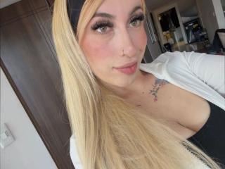 SammyViolet Blowjob XXX Cams - Photo 21/21