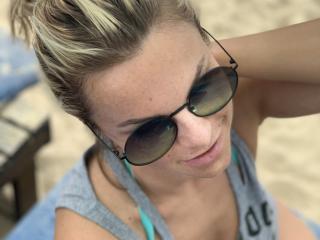 BelleLisaG Live Cam Porn - Photo 21/21