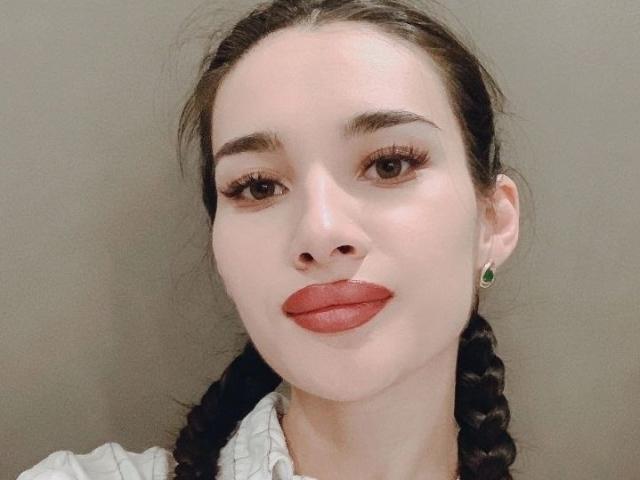 EleonoraSun — live cam photo 2