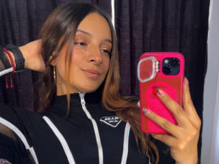 SaarahJones Fellation XXX Cams - Photo 8/21