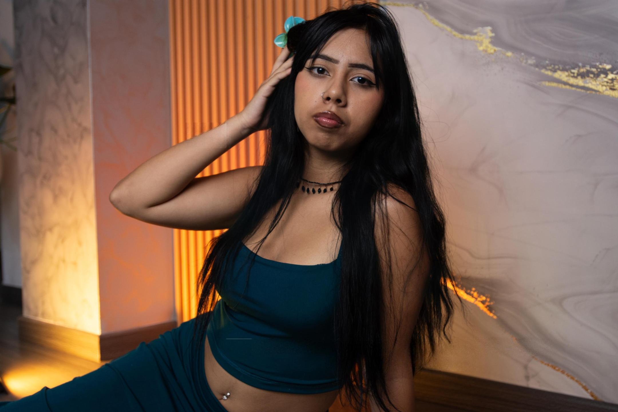 webcam model AyameFoxy from XloveCam webcam model AyameFoxy from XloveCam