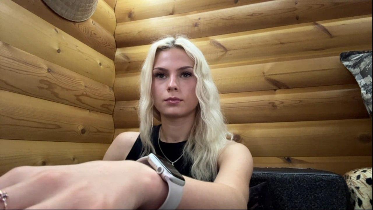 webcam model NidaLastinger from XloveCam webcam model NidaLastinger from XloveCam