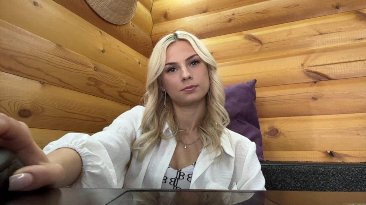 webcam model NidaLastinger from XloveCam webcam model NidaLastinger from XloveCam