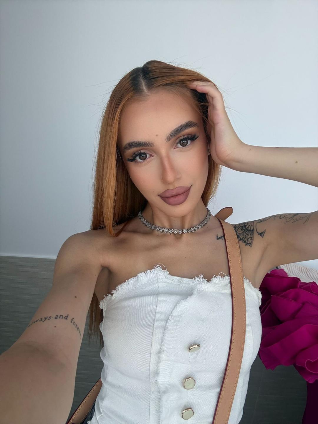 webcam model MarissaFex from XloveCam webcam model MarissaFex from XloveCam