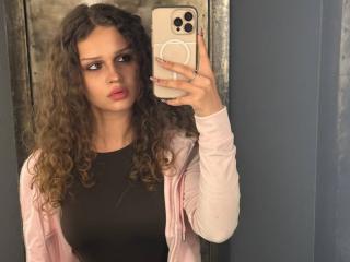 CurlyElina Webcam Sexe Direct - Photo 14/16