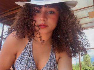 SofiaPassionne Blowjob XXX Cams - Photo 19/21