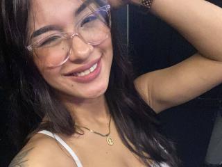 SashaHans Blowjob XXX Cams - Photo 19/21