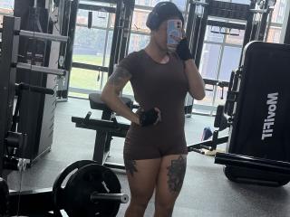 StellaBeckker Blowjob XXX Cams - Photo 11/21