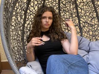 CurlyElina Webcam Sexe Direct - Photo 6/16