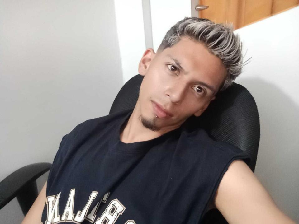 DereckMonroe — live cam photo 1