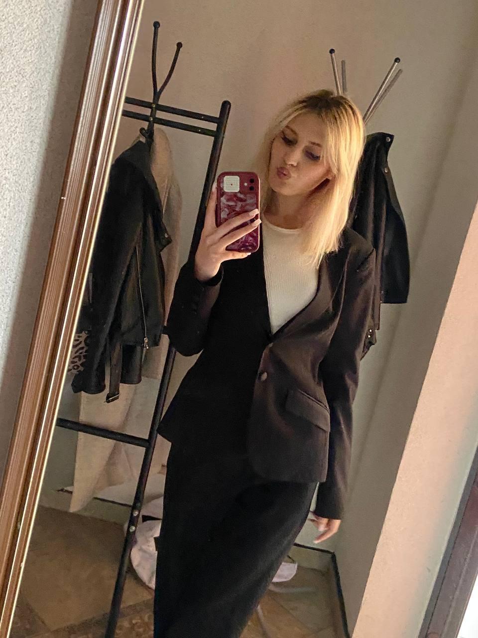 webcam model VinitaFiliault from XloveCam webcam model VinitaFiliault from XloveCam