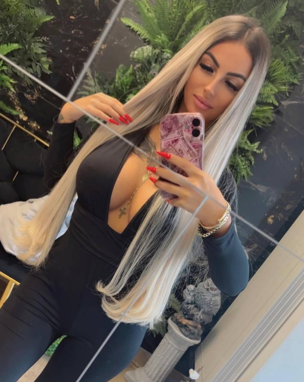 webcam model CelineDian from XloveCam webcam model CelineDian from XloveCam