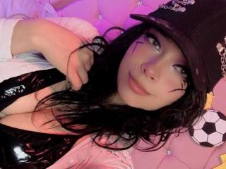 KiraBerry Image Gallery