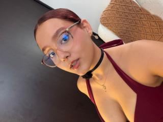 SophiaBrowm Fellation XXX Cams - Photo 17/21