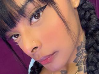 EmmaEbony Boobs Liveshow - Photo 7/21