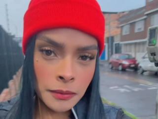 EmmaEbony Boobs Liveshow - Photo 5/21