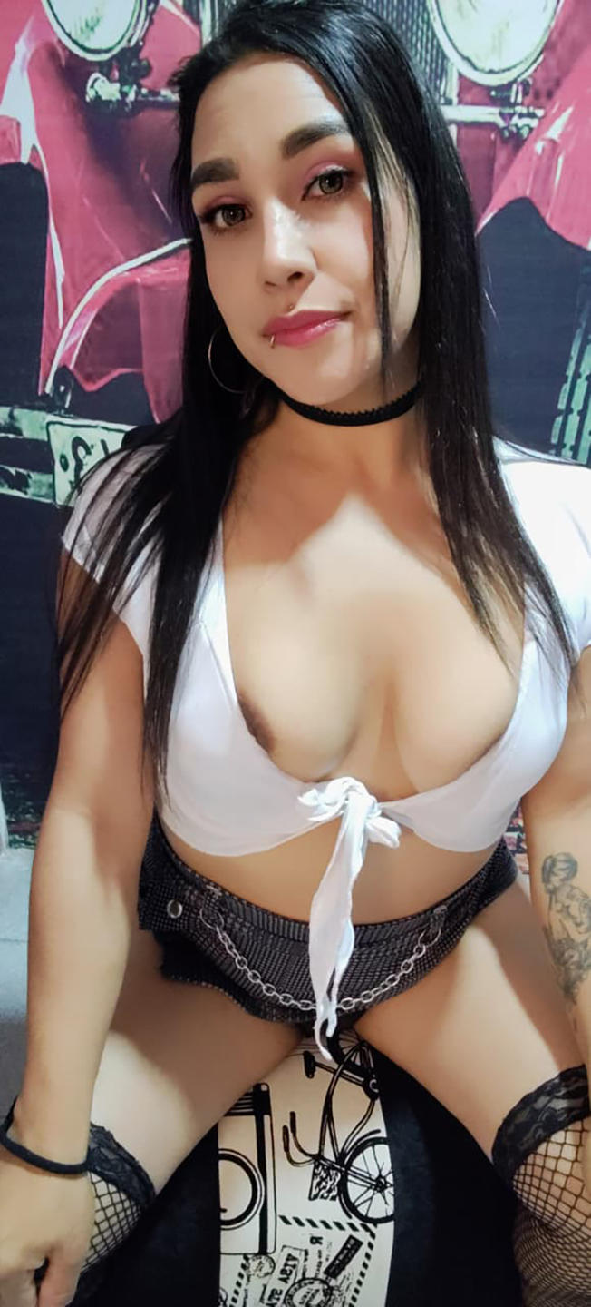 webcam model EdenIvyLm from XloveCam webcam model EdenIvyLm from XloveCam