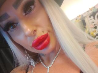 HotSmokingBabe69x Videos Liveshows - Photo 5/11