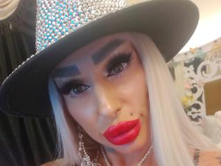 HotSmokingBabe69x Image Gallery