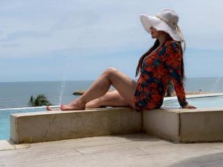 ArianaDiossa Webcam Porno Live - Photo 18/21